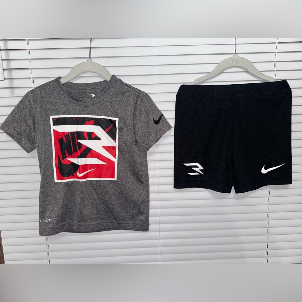 Nike Kids Gray T-Shirt and Black Shorts Set
